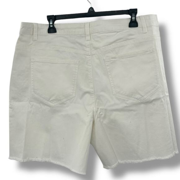 NEW Venus White Eyelet Shorts Size 20 Cut Out Beachy Summer Bermuda Frayed Hem - Picture 6 of 7